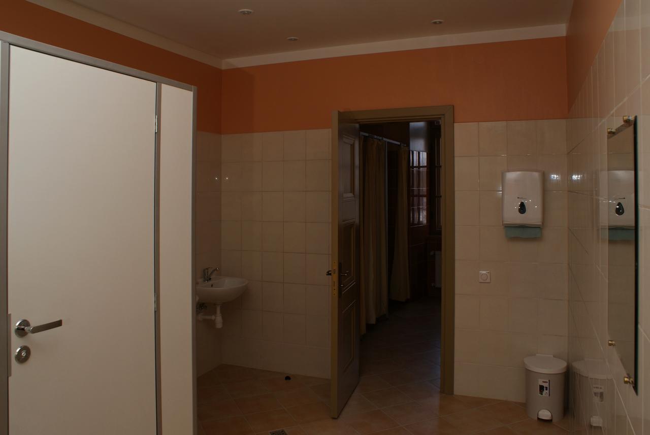 Dundagas Pils Hostel Exterior photo