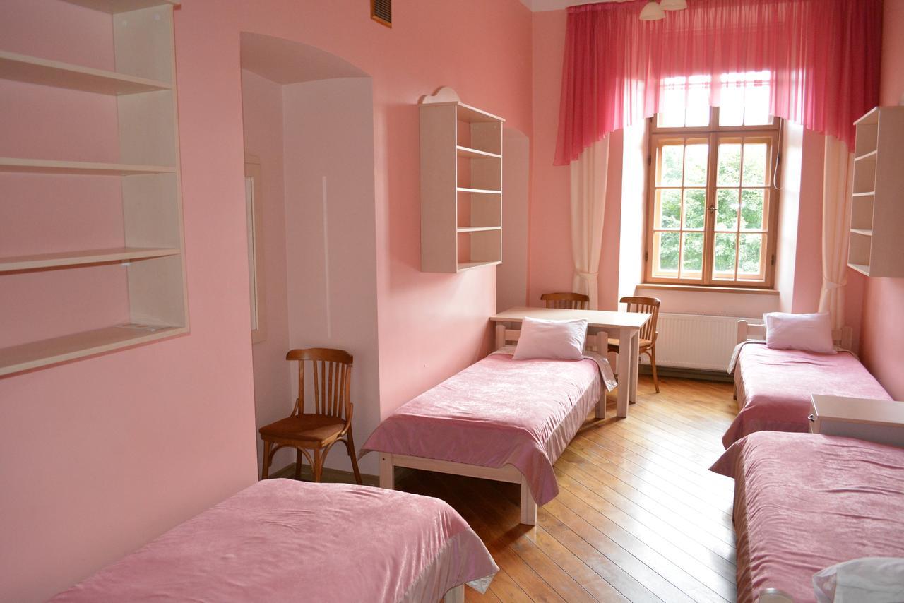Dundagas Pils Hostel Room photo